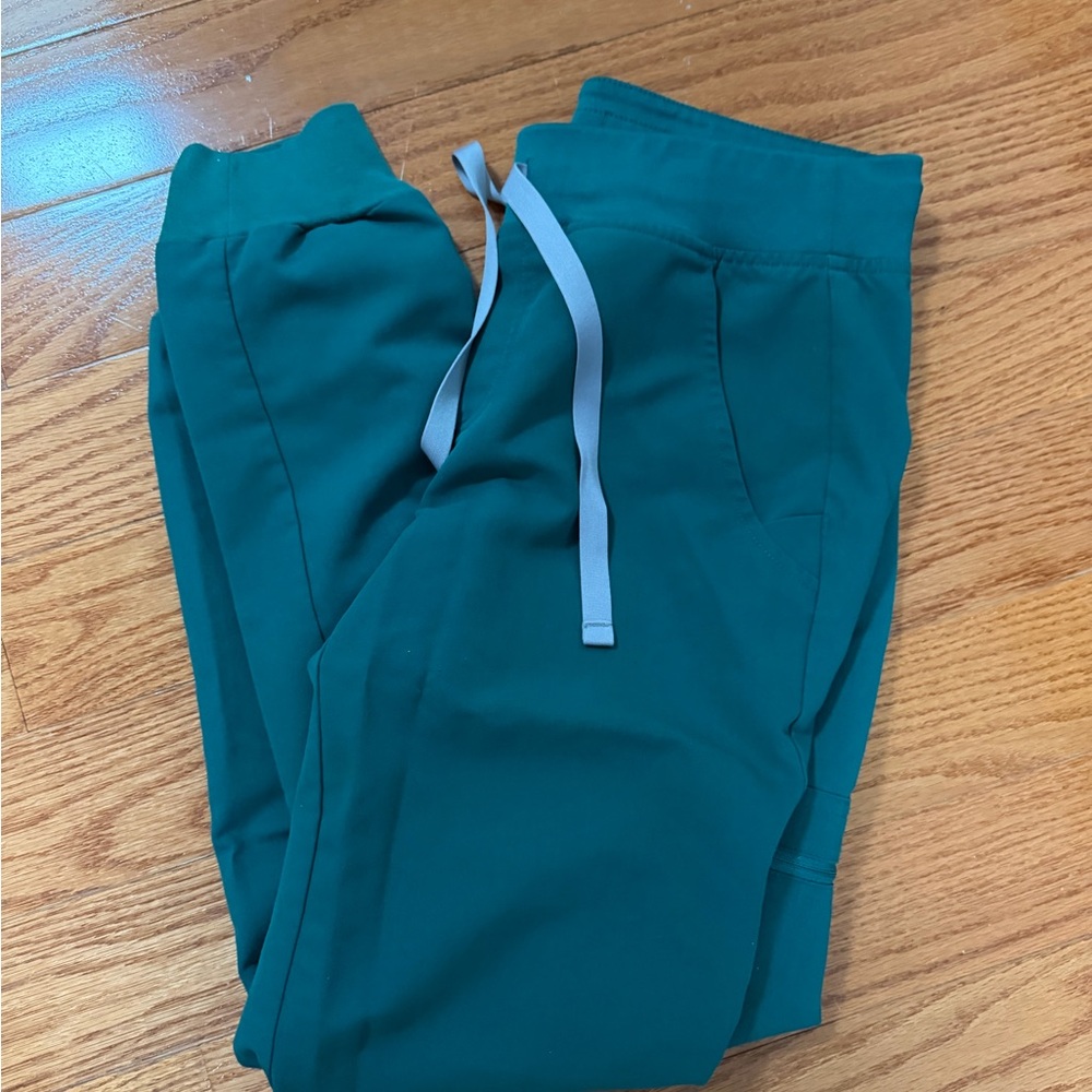 Figs Hunter Green Jogger SCRUBS